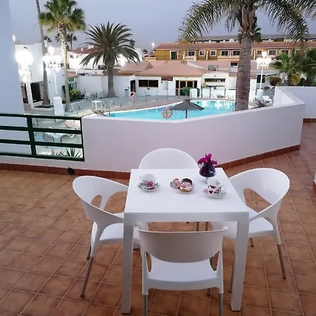 Castillo Apartament- Puerta Del Sol 191 شقة